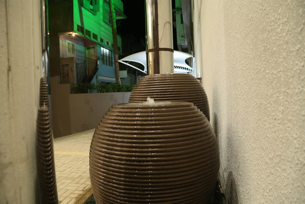 Hotel Metropolis Hubballi-Dharwar Zewnętrze zdjęcie