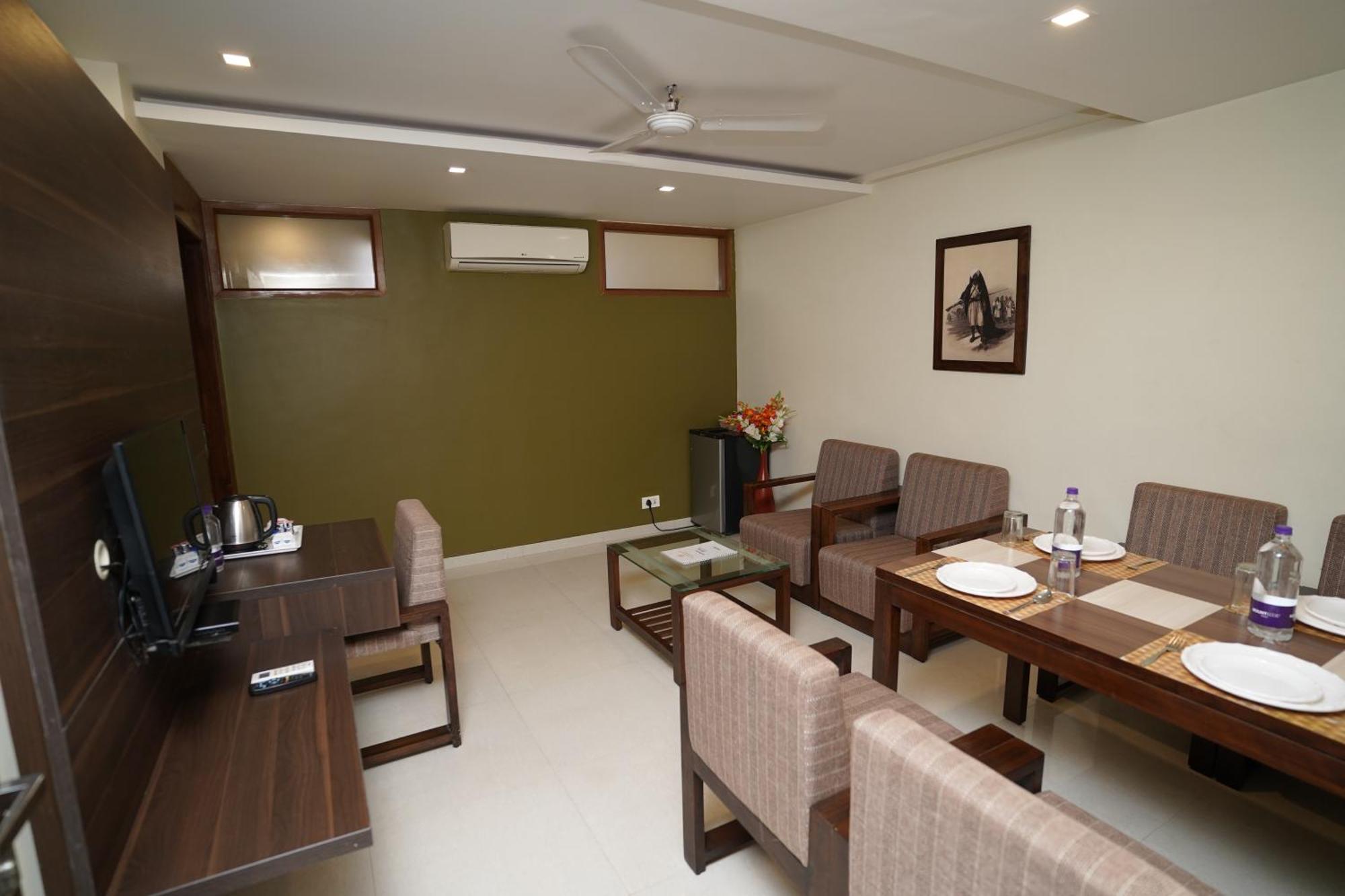 Hotel Metropolis Hubballi-Dharwar Zewnętrze zdjęcie